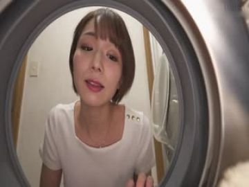 只有2人的密室，汗流浃背的身体，混合着的性欲…想要忘记橘京花和一切，不分昼夜地疯狂。!