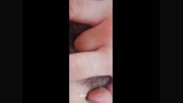 精选裸贷特别档女神级别主角三，长腿嫩妹乳房嫩阴毛多，一开始羞涩，慢慢自慰到出水