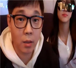 在ktv一起直播秀(1)010414-022001 mp4