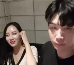 抚摸出淫叫声1 flv