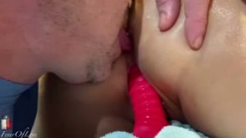 水滴摄像头监控偷拍旅馆开房的激情男女听说话不像是夫妻