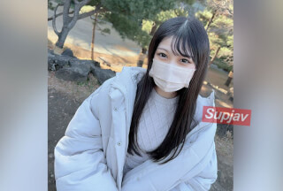 FC2PPV 3237986 初撮影・颜出し！！本日限定価格1980！！道玄坂のカフェで働く20歳の童颜専门学生・・・可爱い颜してビックリする程