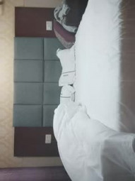 【星仔探花】，神似小宋佳，尝试冲击外围场，高挑貌美，温柔细腻俏佳人，娇喘动听声声入骨，今夜不虚度