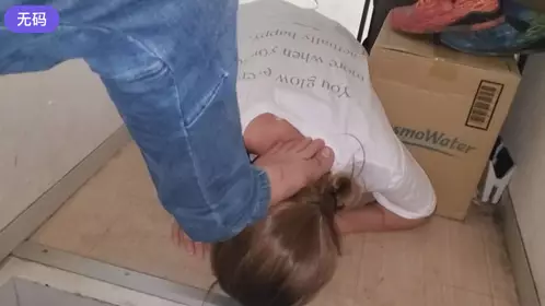 FC2-PPV-2487624-1【颜晒し２６分】朝食が残る家庭に上り込む２名が强制的に犯さし他人棒で孕ませる。（特典）