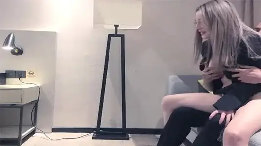 广州新晋约啪女神！黑裙肉肉姐极品诱惑火热实录