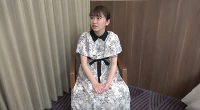 FC2PPV-4550644苗条的19岁女孩